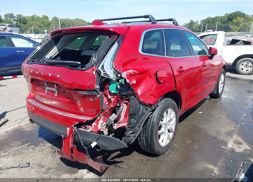 2021 VOLVO XC60 VIN: YV4102RK1M1738035