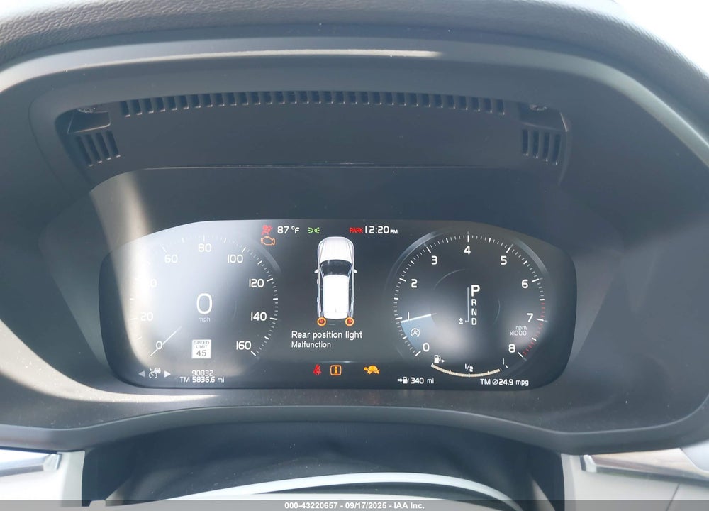 2021 VOLVO XC60 VIN: YV4102RK1M1738035