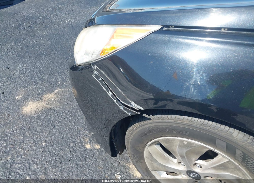 2014 HYUNDAI SONATA VIN: 5NPEB4AC2EH811499