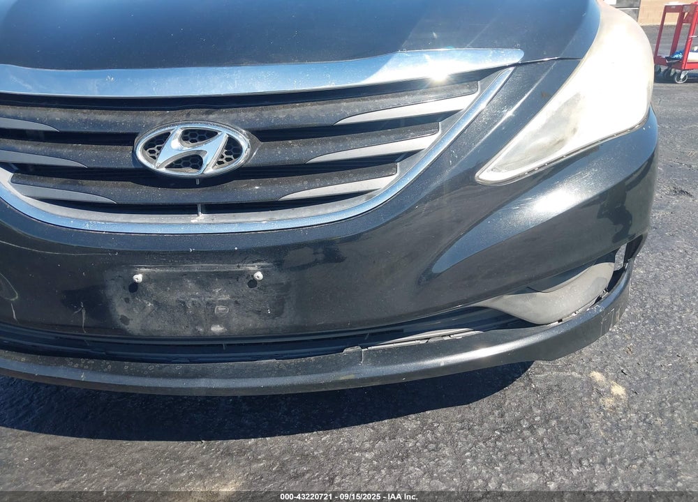 2014 HYUNDAI SONATA VIN: 5NPEB4AC2EH811499