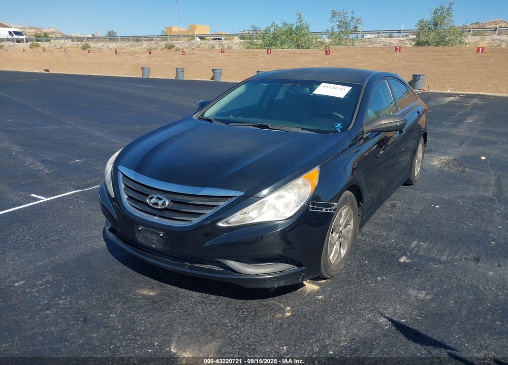 2014 HYUNDAI SONATA VIN: 5NPEB4AC2EH811499