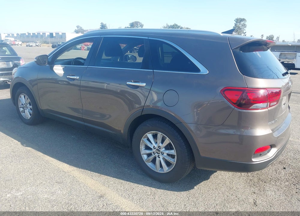 2019 KIA SORENTO VIN: 5XYPG4A31KG452515