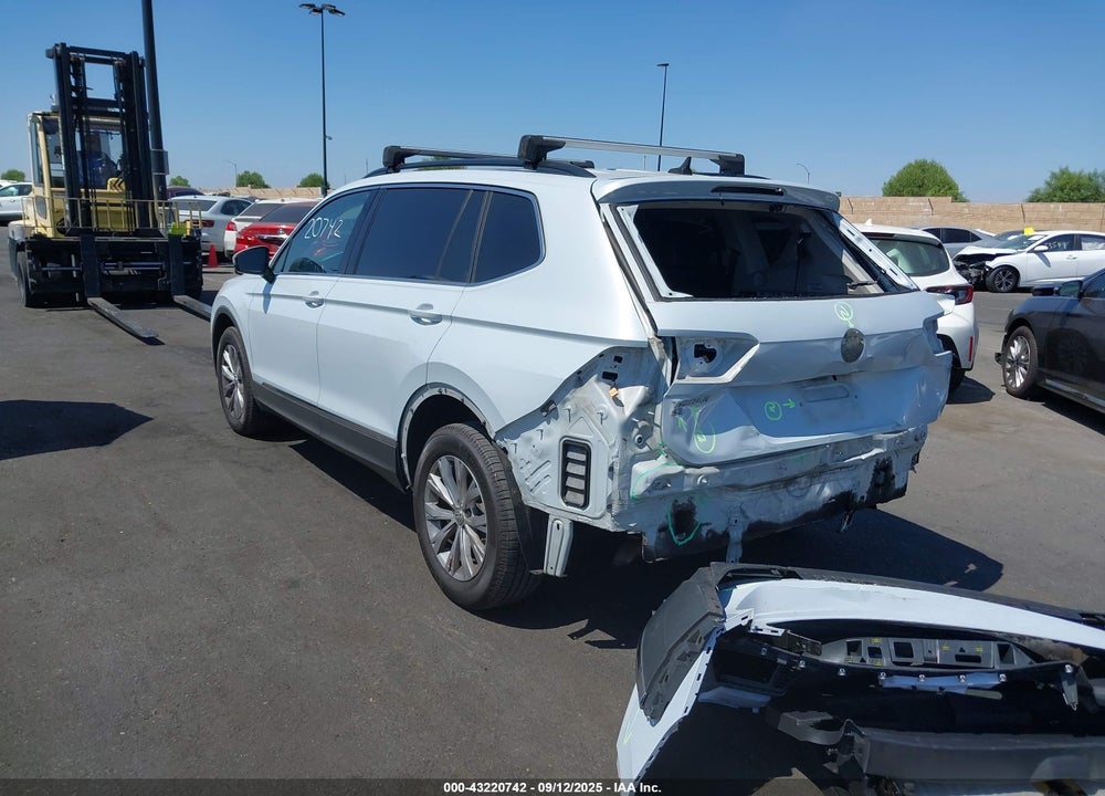 2018 VOLKSWAGEN TIGUAN 2.0T SE/2.0T SEL VIN: 3VV3B7AX5JM161861