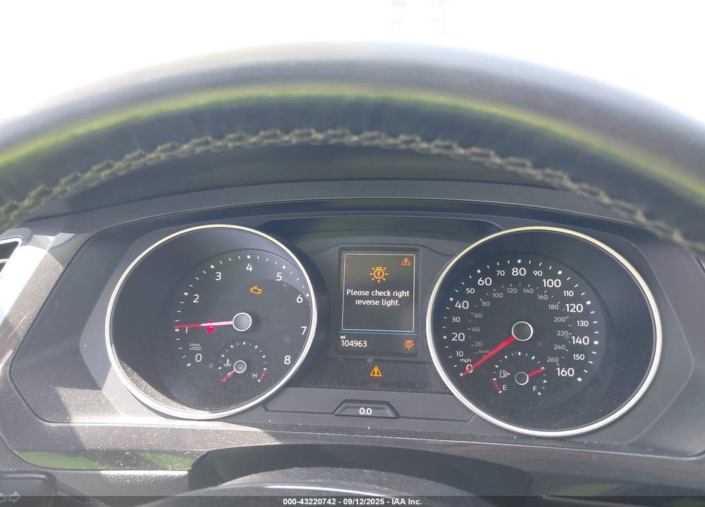 2018 VOLKSWAGEN TIGUAN 2.0T SE/2.0T SEL VIN: 3VV3B7AX5JM161861