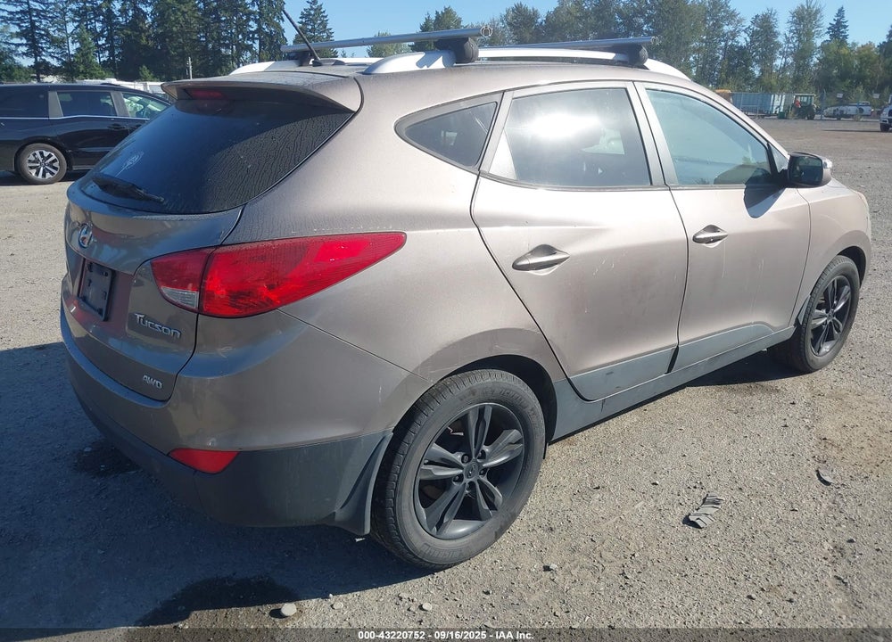 2013 HYUNDAI TUCSON VIN: KM8JUCAC6DU622860