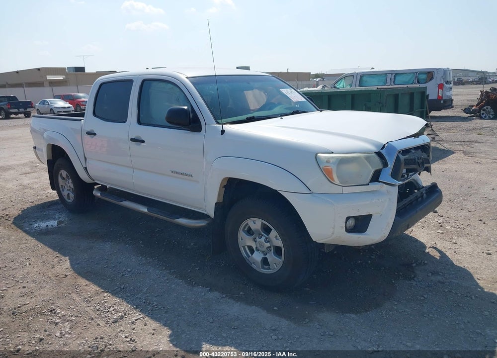 2015 TOYOTA TACOMA BASE V6 VIN: 3TMLU4EN3FM194168