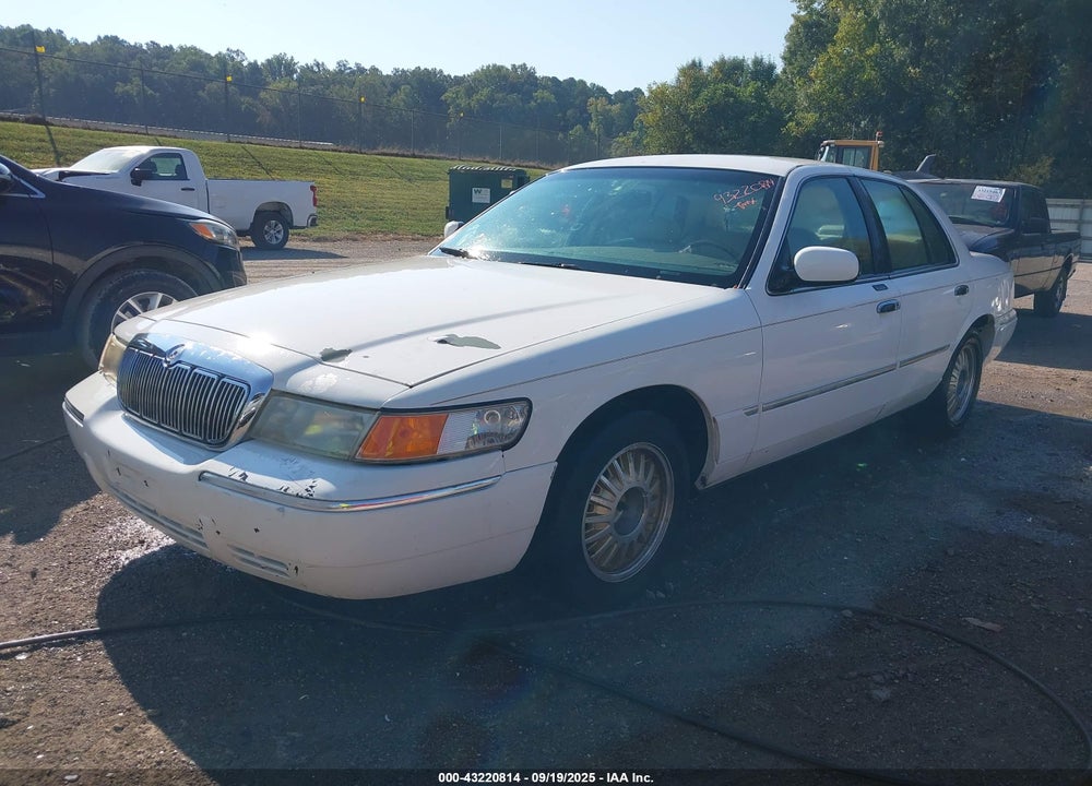 2000 MERCURY GRAND MARQUIS LS VIN: 2MEFM75W4YX717646