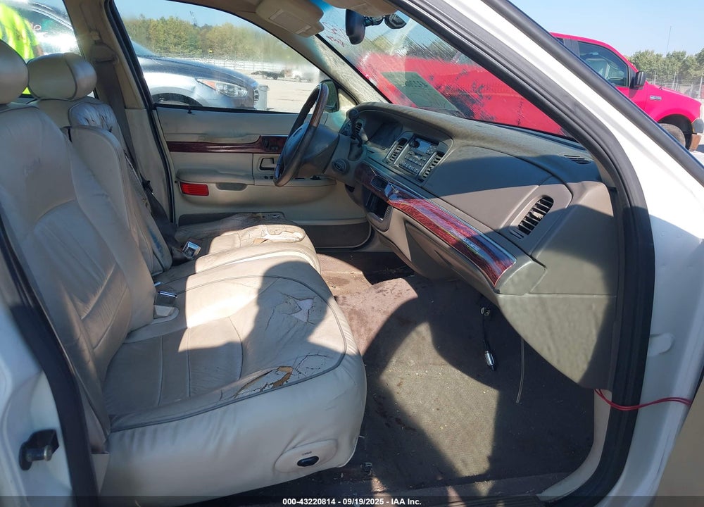2000 MERCURY GRAND MARQUIS LS VIN: 2MEFM75W4YX717646