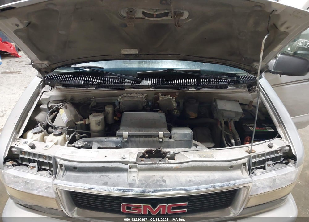 2000 GMC SAFARI SL VIN: 1GKEL19WXYB530765