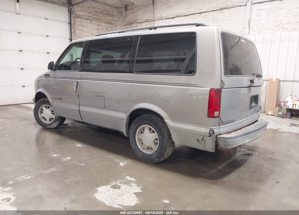 2000 GMC SAFARI SL VIN: 1GKEL19WXYB530765