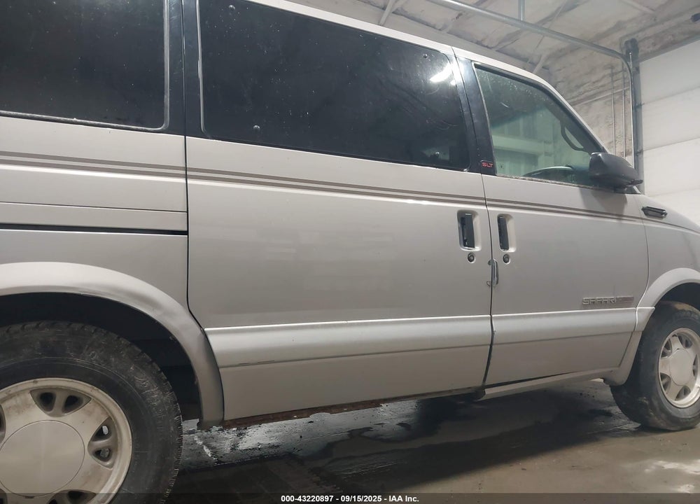 2000 GMC SAFARI SL VIN: 1GKEL19WXYB530765