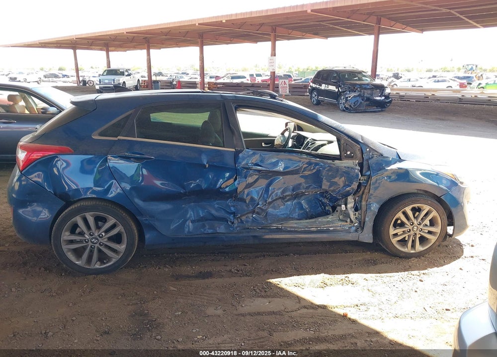2016 HYUNDAI ELANTRA VIN: KMHD35LH7GU305386
