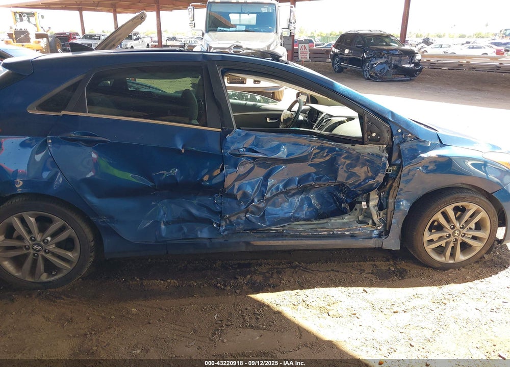 2016 HYUNDAI ELANTRA VIN: KMHD35LH7GU305386