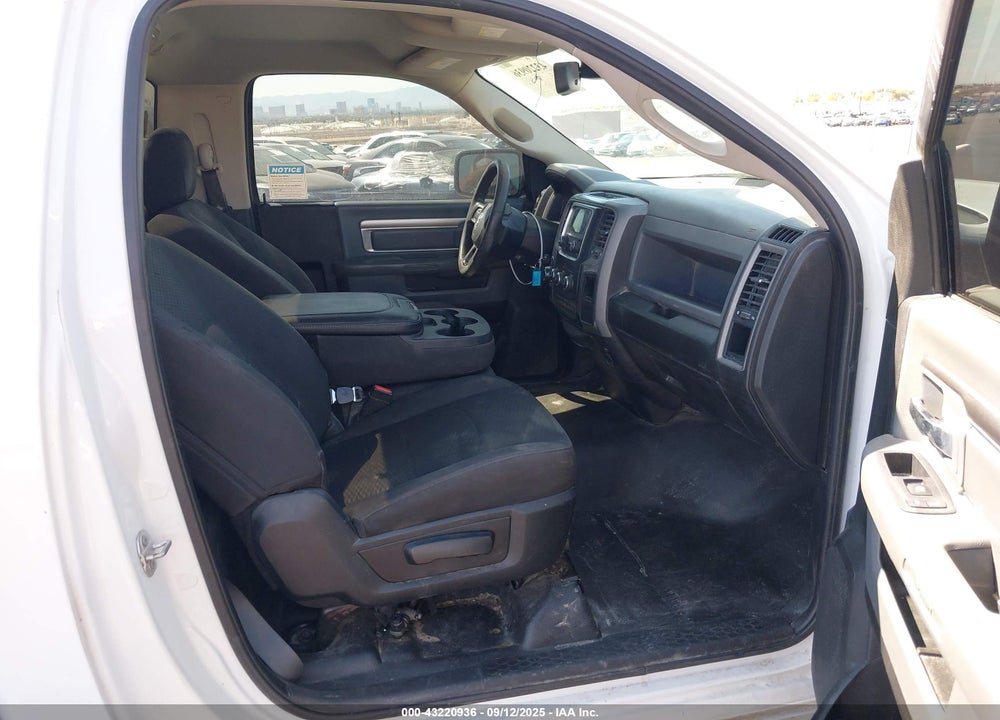 2019 RAM 1500 CLASSIC TRADESMAN 4X2 8' BOX VIN: 3C6JR6DT4KG560871
