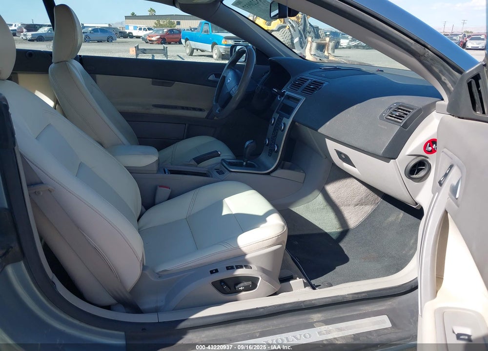 2007 VOLVO C70 T5 VIN: YV1MC68267J015702