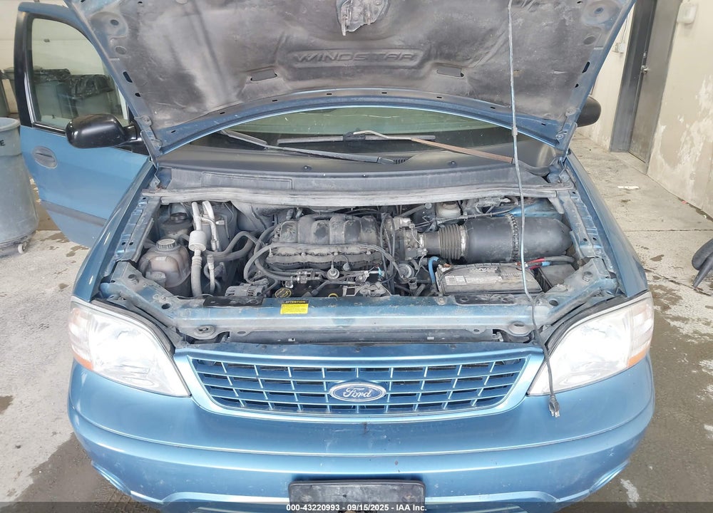 2002 FORD WINDSTAR LX VIN: 2FMDA51422BB60228
