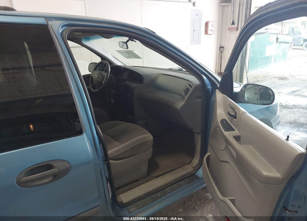 2002 FORD WINDSTAR LX VIN: 2FMDA51422BB60228