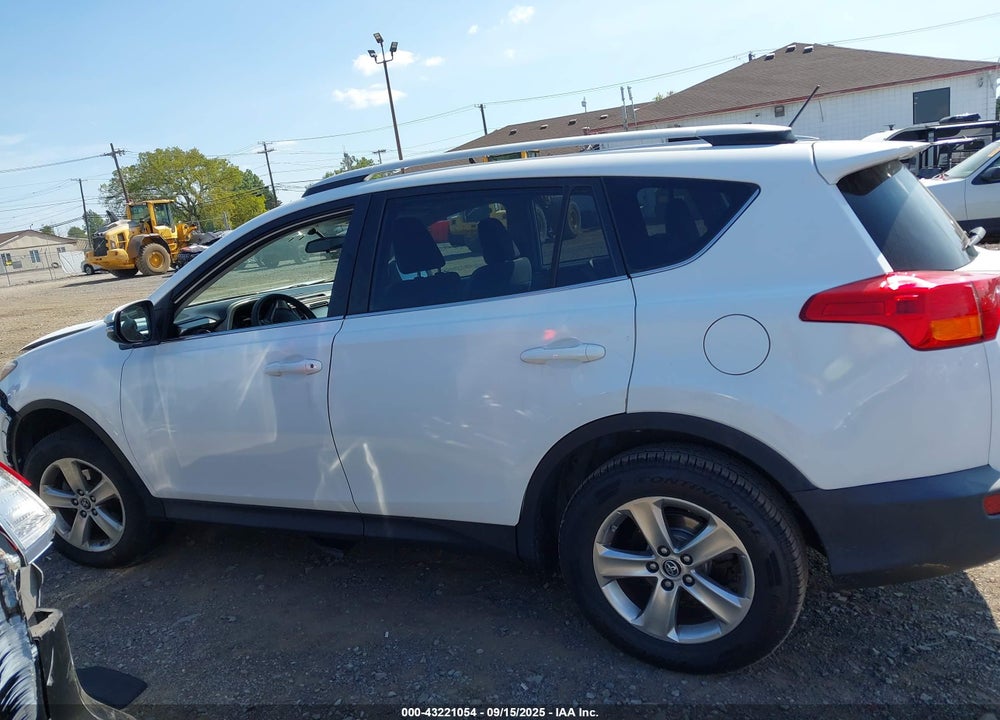 2015 TOYOTA RAV4 VIN: 2T3RFREV7FW317986