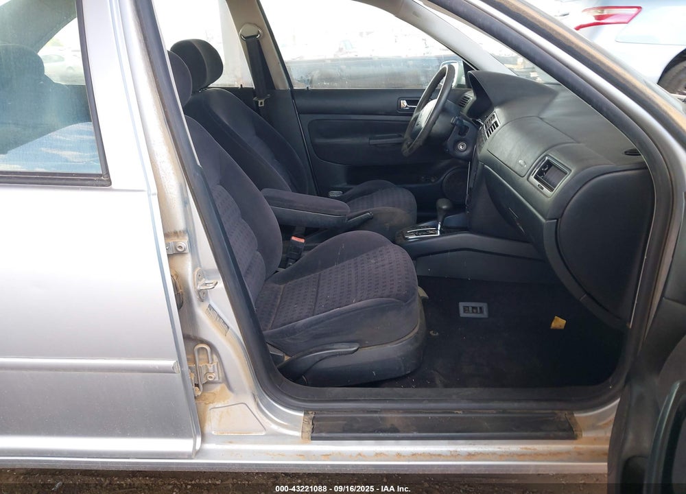 2002 VOLKSWAGEN JETTA GLS 1.8L VIN: 3VWSE69M22M113688