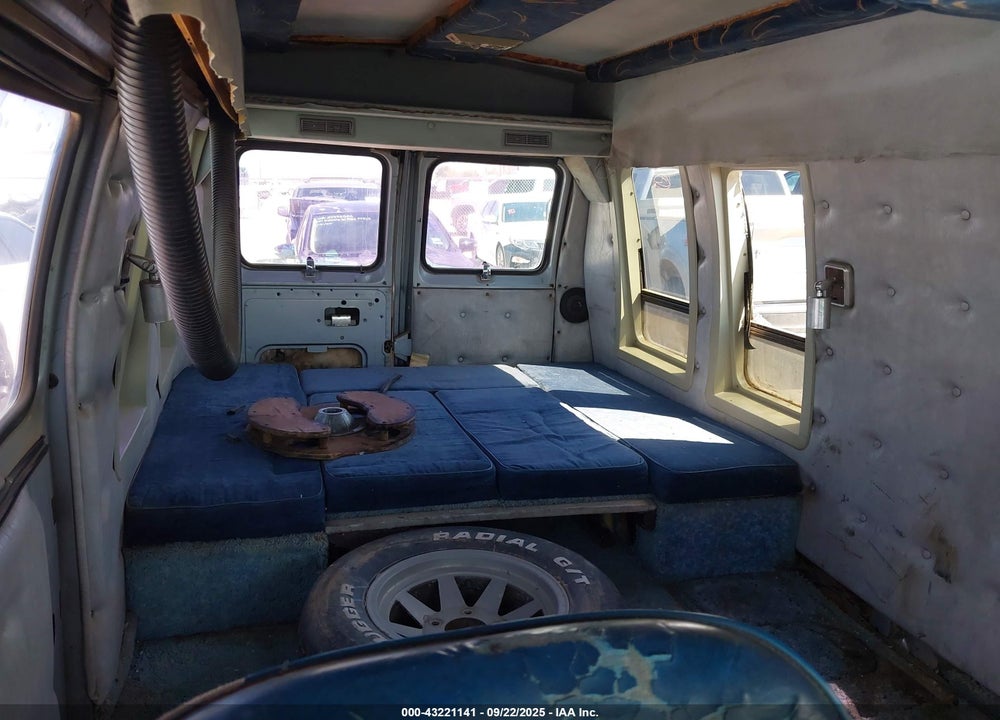 1977 FORD E150 VIN: E14HHY09326