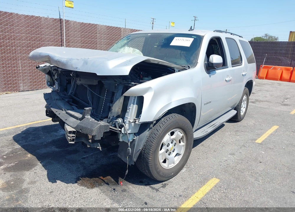 2010 CHEVROLET TAHOE VIN: 1GNMCAE34AR234440