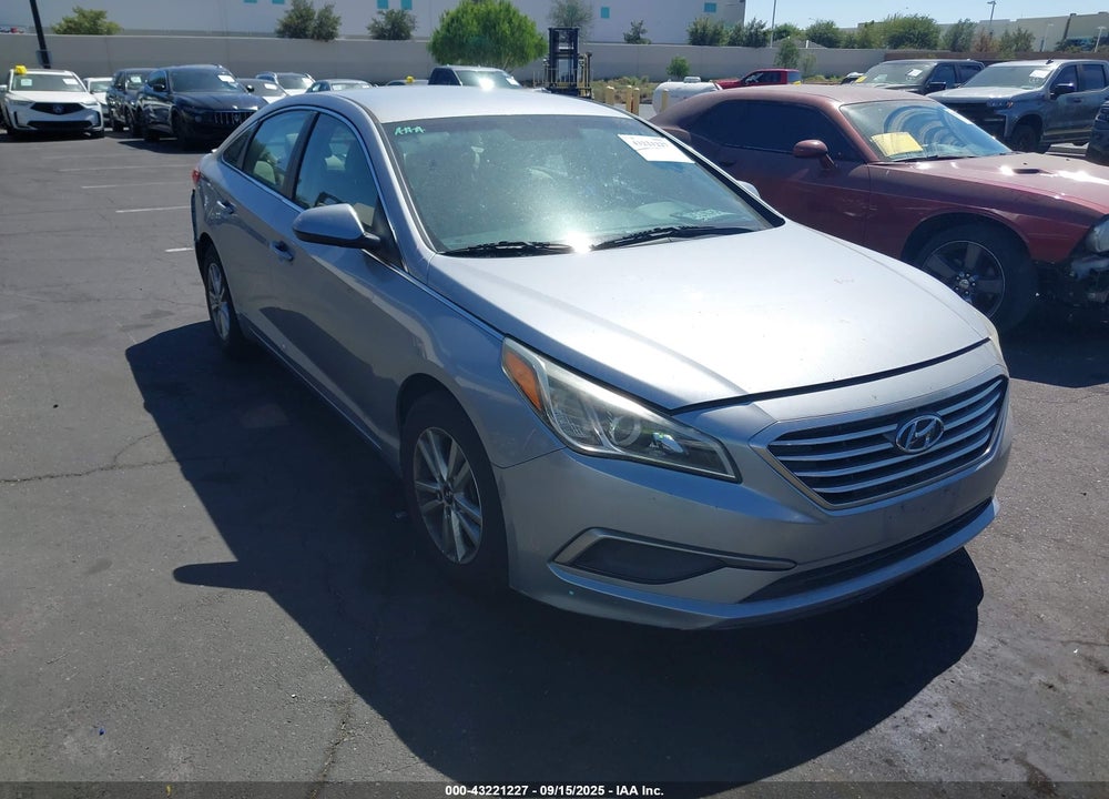 2017 HYUNDAI SONATA VIN: 5NPE24AF6HH577950