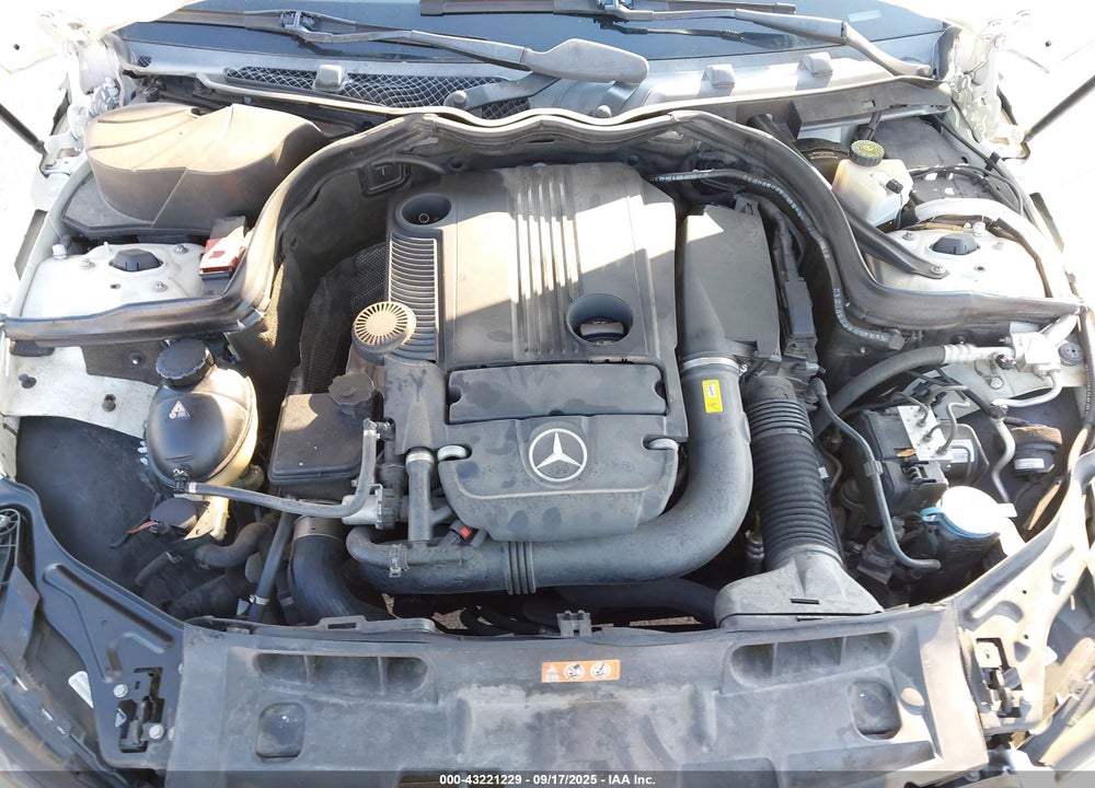 2012 MERCEDES-BENZ C CLASS VIN: WDDGF4HB3CA606004