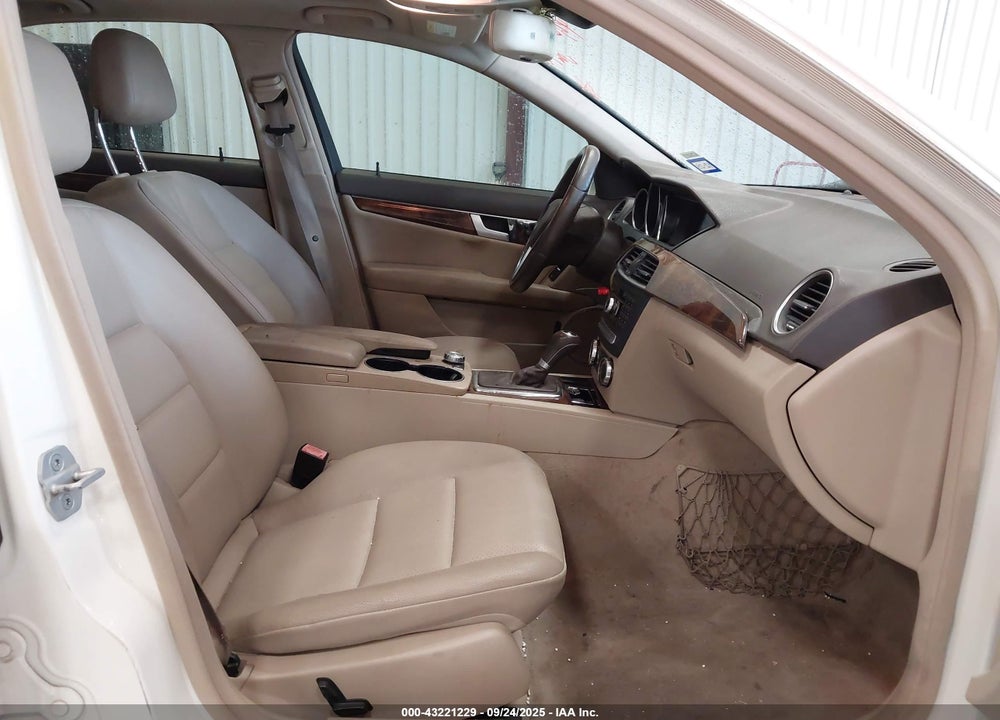 2012 MERCEDES-BENZ C CLASS VIN: WDDGF4HB3CA606004