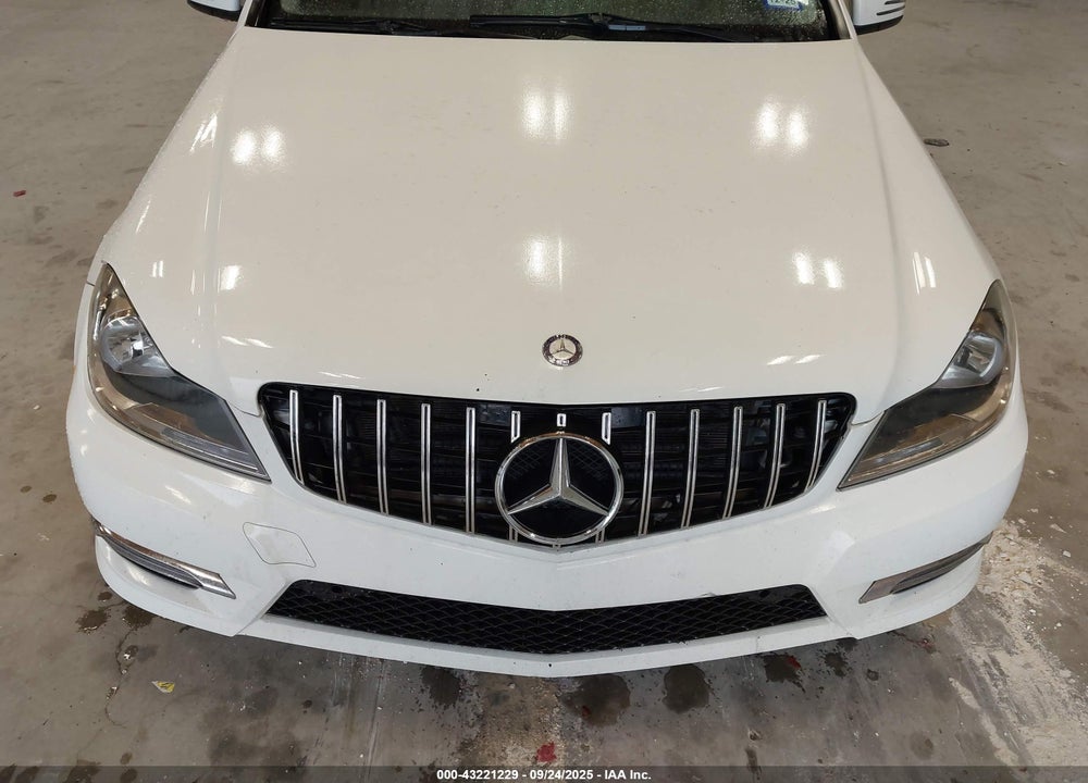 2012 MERCEDES-BENZ C CLASS VIN: WDDGF4HB3CA606004