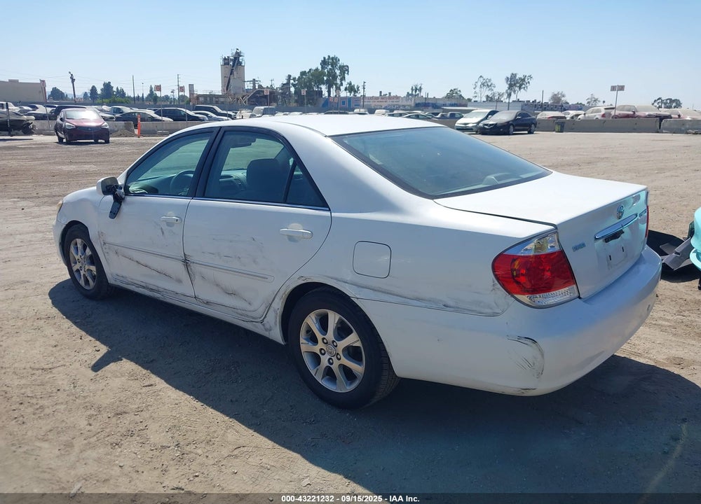 2005 TOYOTA CAMRY XLE VIN: 4T1BE30K75U029634