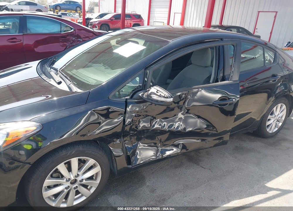 2015 KIA FORTE VIN: KNAFX4A6XF5256722