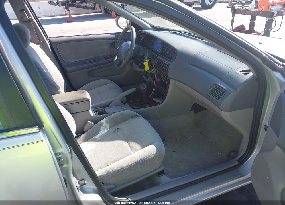 2001 NISSAN ALTIMA GXE VIN: 1N4DL01D61C206844