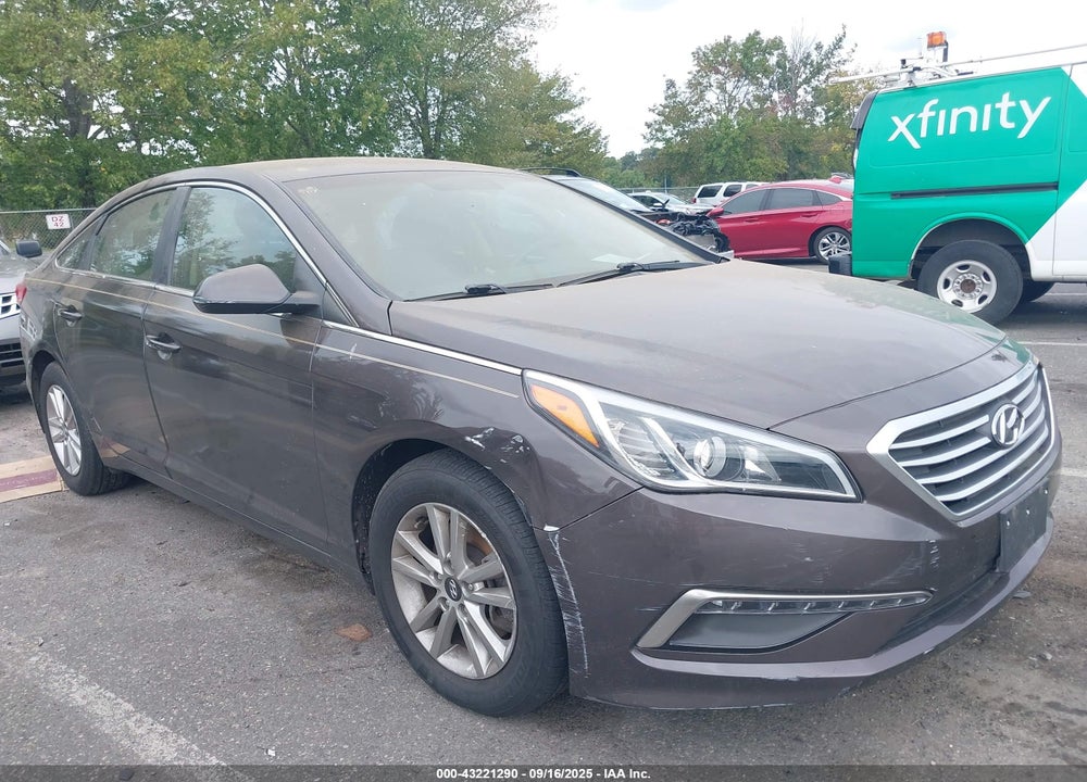 2015 HYUNDAI SONATA VIN: 5NPE24AF4FH146262