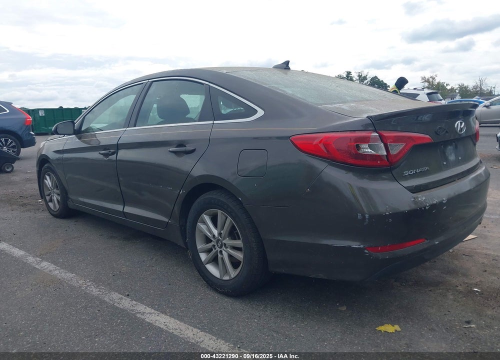 2015 HYUNDAI SONATA VIN: 5NPE24AF4FH146262