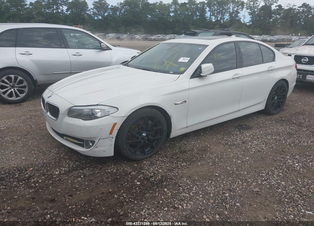 2011 BMW 5 SERIES VIN: WBAFR7C51BC604784