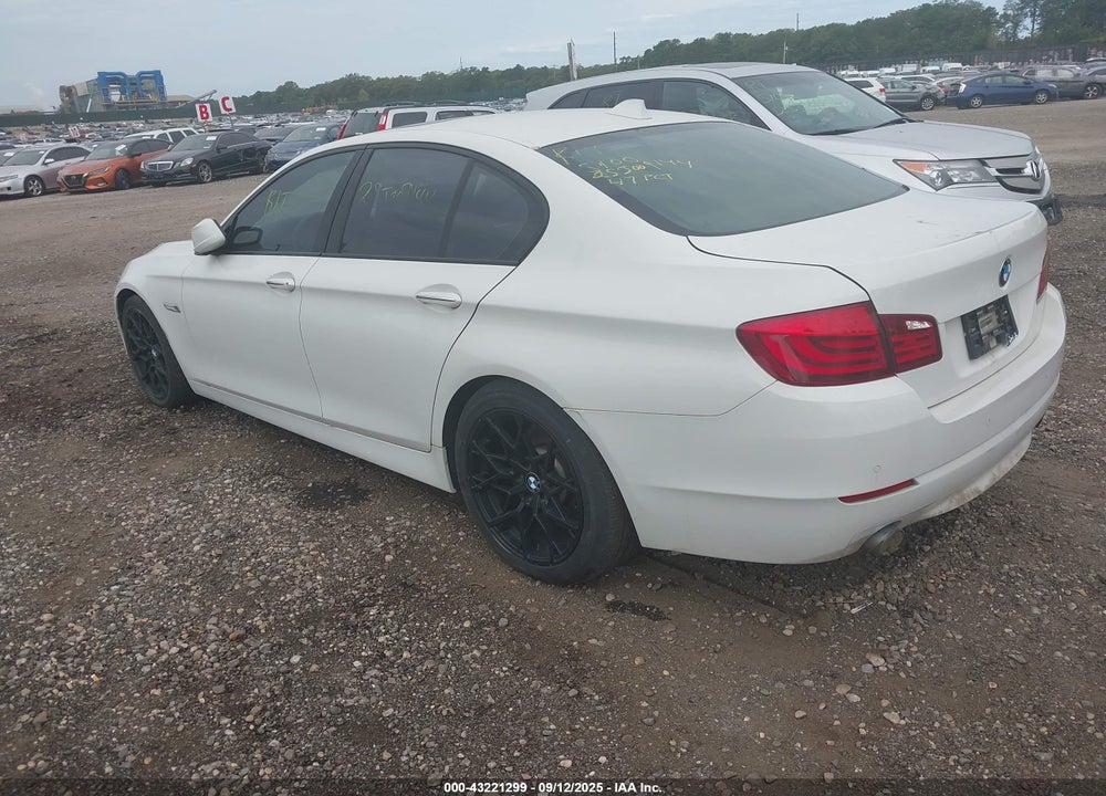 2011 BMW 5 SERIES VIN: WBAFR7C51BC604784