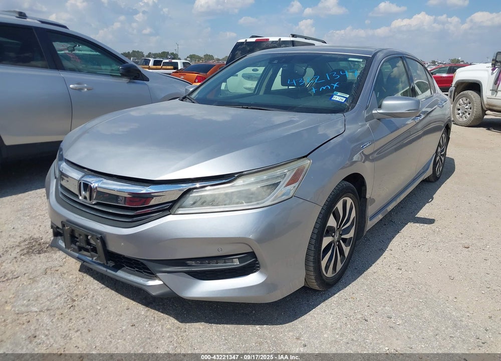 2017 HONDA ACCORD VIN: JHMCR6F70HC025466