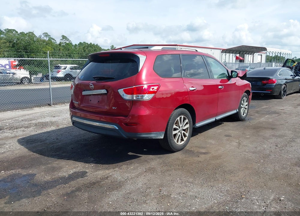 2015 NISSAN PATHFINDER VIN: 5N1AR2MN3FC650584