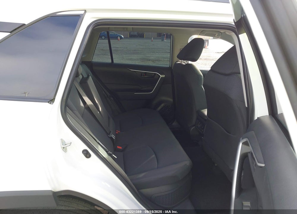 2025 TOYOTA RAV4 HYBRID LE VIN: JTMMWRFV8SD317298