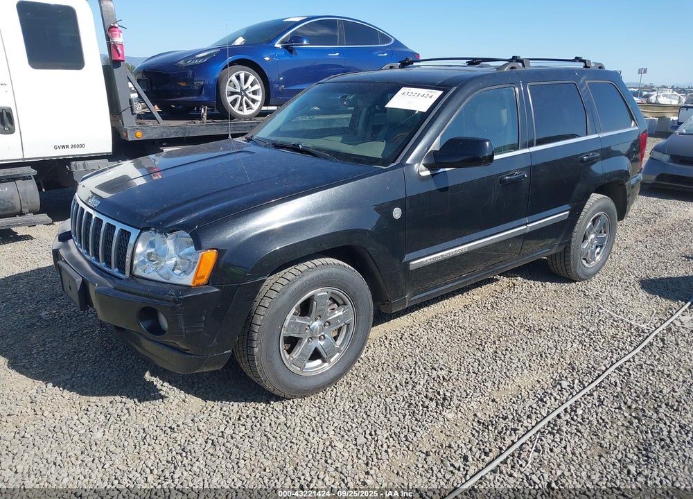 2007 JEEP GRAND CHEROKEE VIN: 1J8HR68257C510637