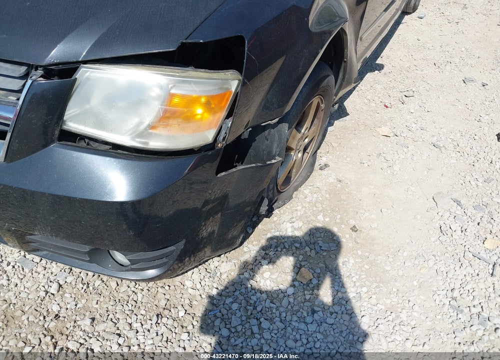 2010 DODGE GRAND CARAVAN SXT VIN: 2D4RN5D1XAR443937
