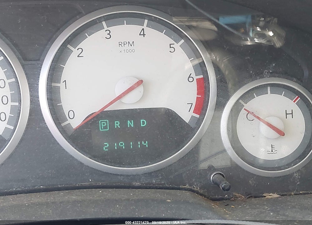 2010 DODGE GRAND CARAVAN SXT VIN: 2D4RN5D1XAR443937