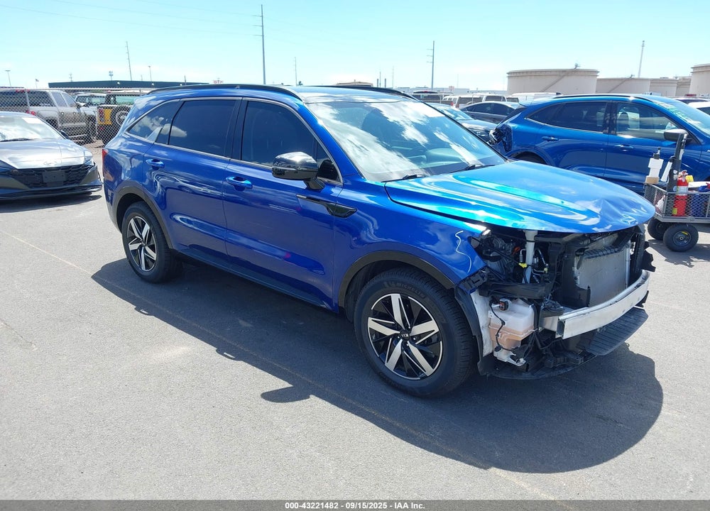 2021 KIA SORENTO S VIN: 5XYRL4LC2MG053021