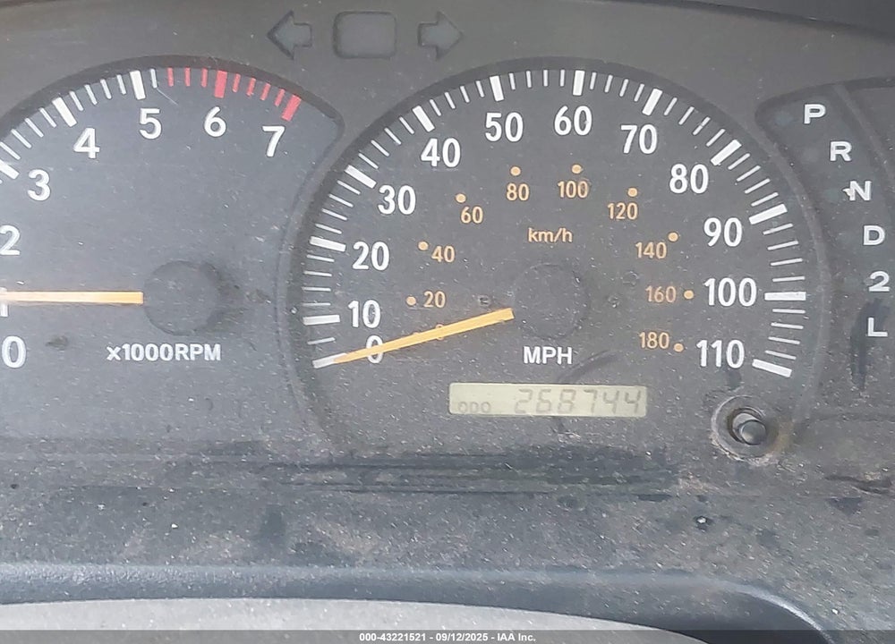 2003 TOYOTA TUNDRA SR5 V8 VIN: 5TBRT34163S330786