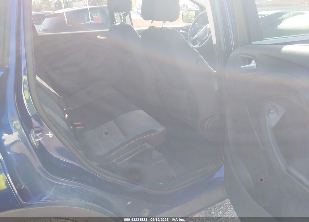 2016 FORD ESCAPE VIN: 1FMCU0GX0GUC39891