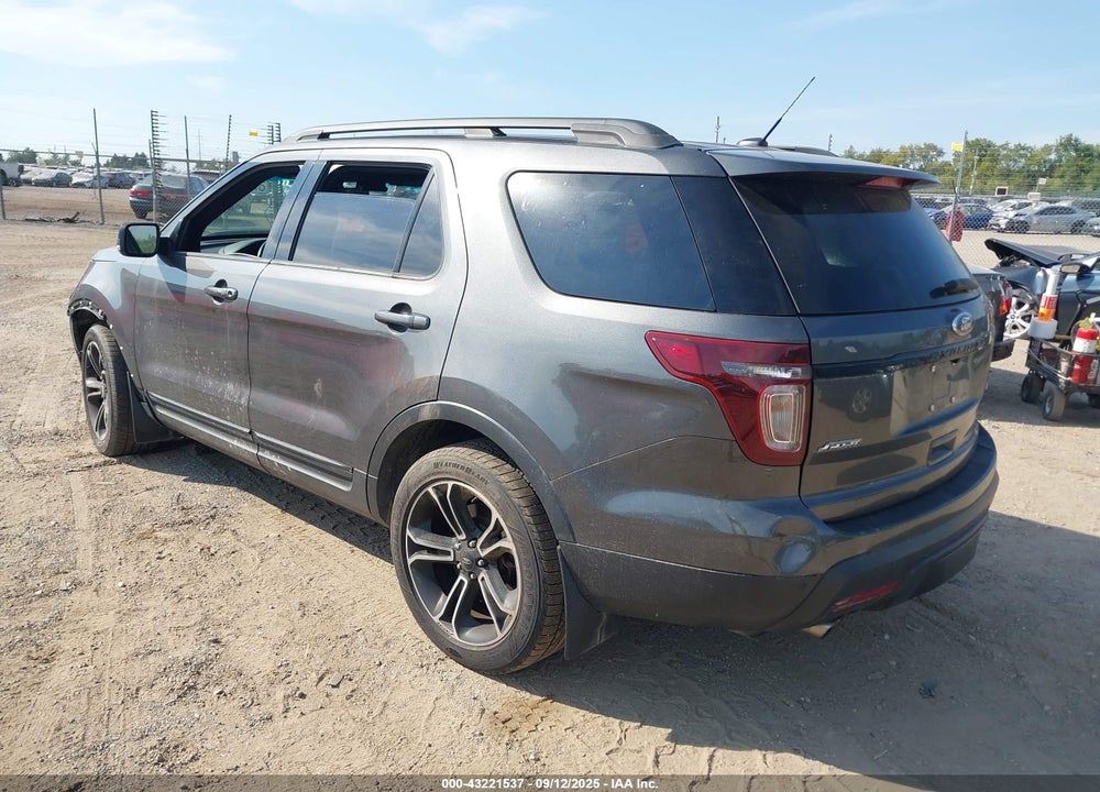 2015 FORD EXPLORER VIN: 1FM5K8GT0FGA81768