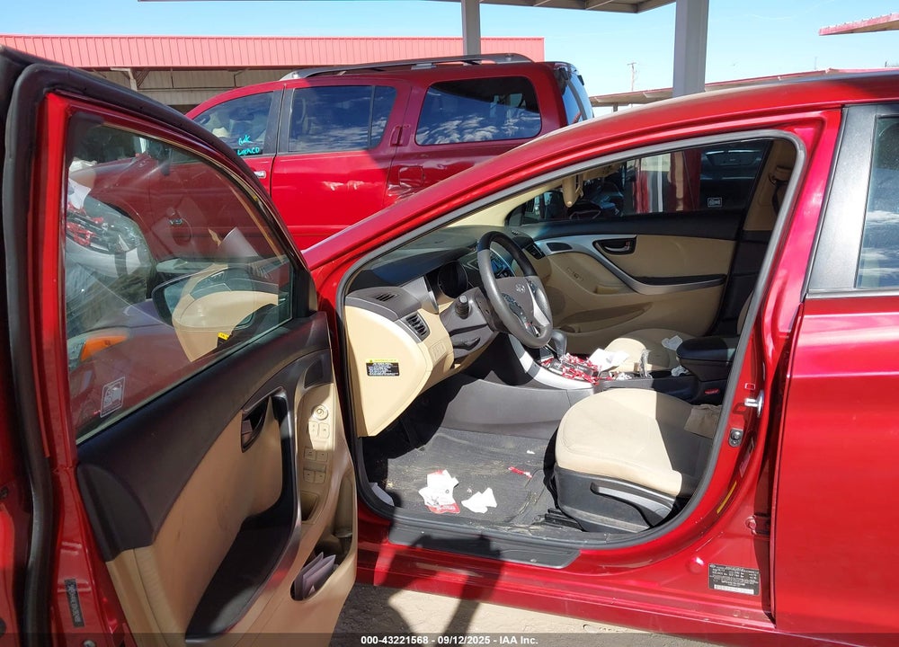 2013 HYUNDAI ELANTRA VIN: 5NPDH4AE1DH392488