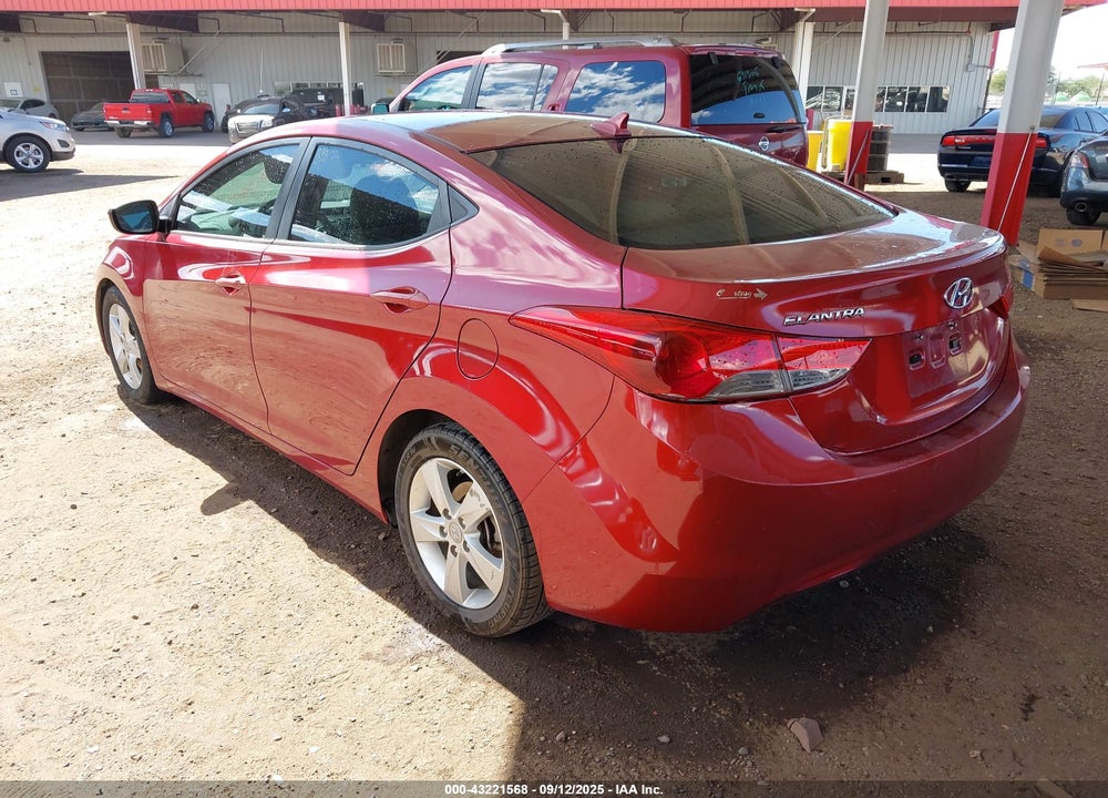 2013 HYUNDAI ELANTRA VIN: 5NPDH4AE1DH392488