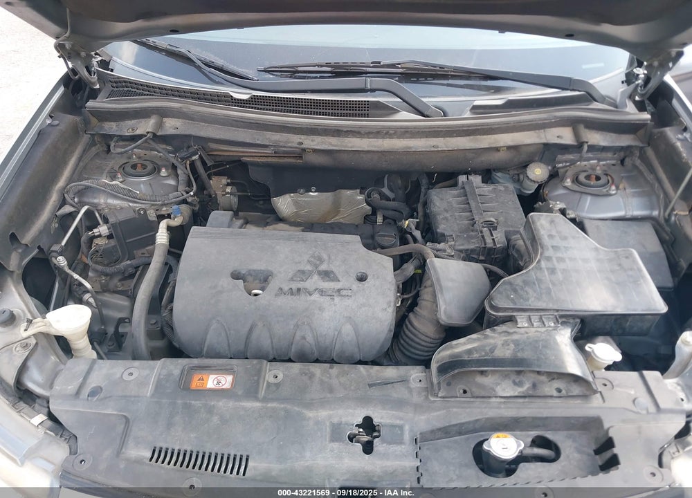 2016 MITSUBISHI OUTLANDER VIN: JA4AD3A32GZ002366