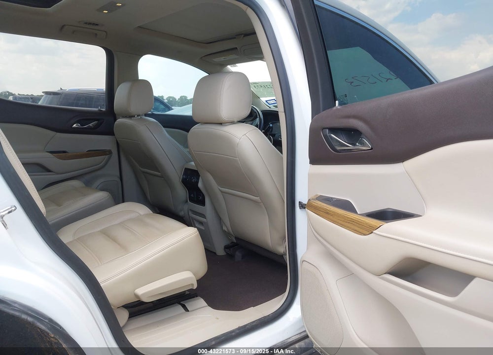 2017 GMC ACADIA DENALI VIN: 1GKKNPLS5HZ193659